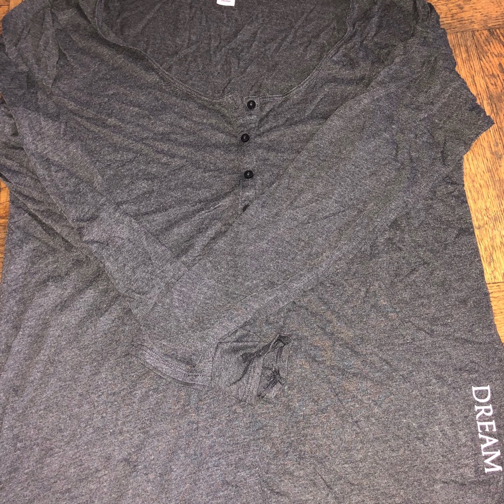 ⭐️⭐️VICTORIA SECRET SLEEP SHIRT⭐️⭐️